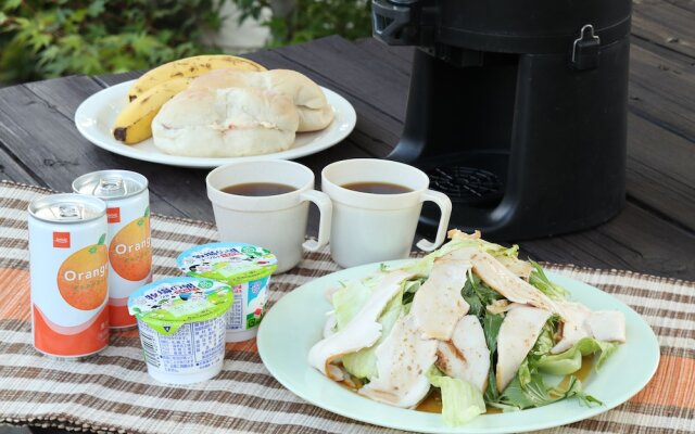 Asian Resort Camp Tapa