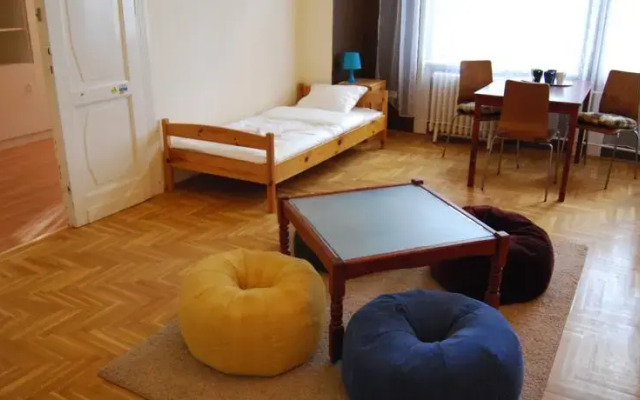 Discover Budapest Guest House
