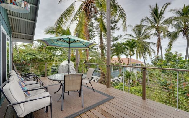 Breezy Kailua-kona Bungalow w/ Lanai & Ocean View!