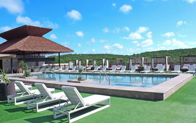 Hotel Mundo Maya Calakmul