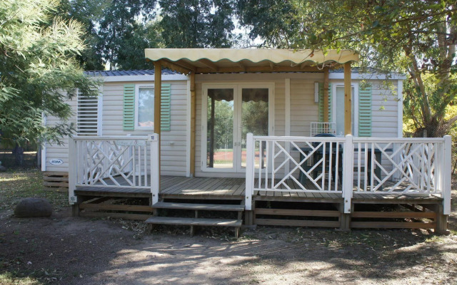 Camping La Pinède