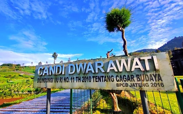 Akar Cemara Dieng Homestay Syariah by Luxury Degree