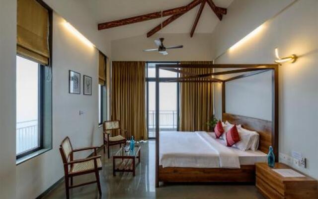 SaffronStays Falcon Hill, Lonavala - luxury villa with infinity pool near Lion's Point