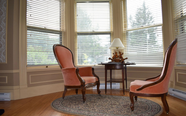 By The River Bed&breakfast