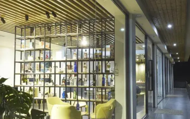 1Q84 Tree HostelYangshuo 1Q84 Yijia Homestay (Songcheng Qiangu Scenery District Branch)