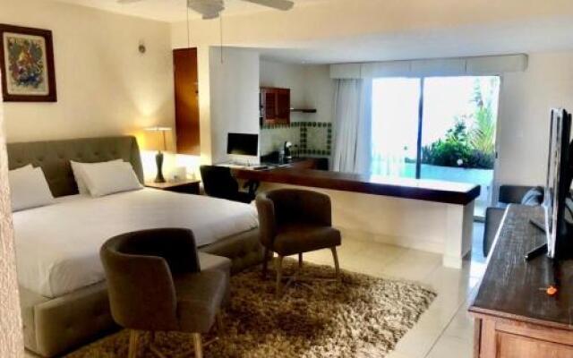 Hacienda Del Mar Resort Condominio 205