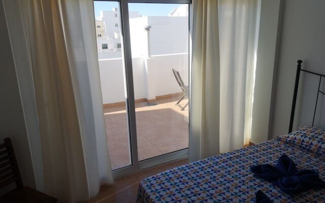 Rooms Arrecife Beach - Adults Only