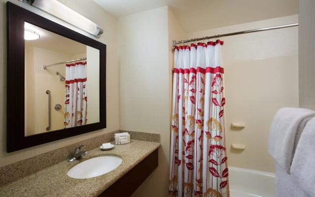 Courtyard by Marriott Downtown Ottawa