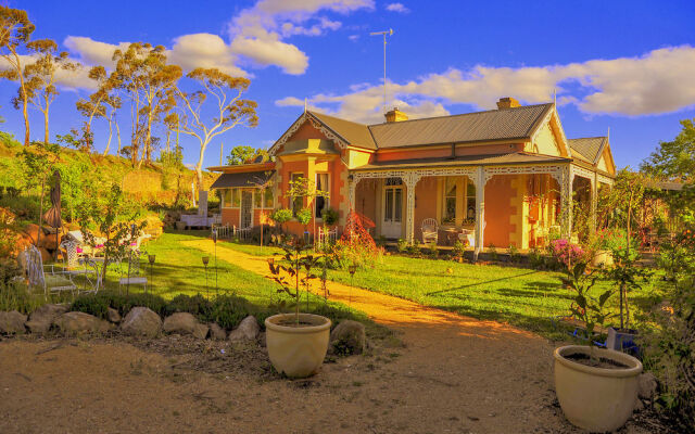 Cromwell House