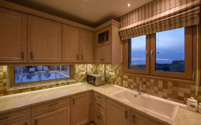 Golden Sky Villa