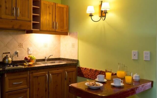 Solar De Las Araucarias Aparts Y Bungalows