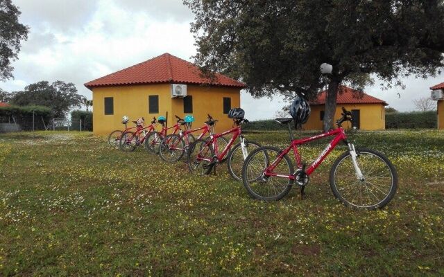 Albergue Turistico Cornalvo - Hostel