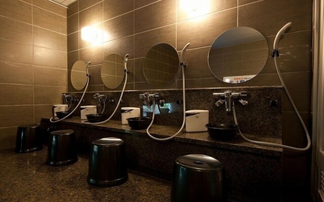 Super Hotel Kofu Showa Inter