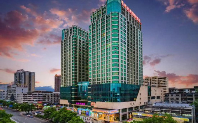Vienna International Hotel (Huaihua City Center)