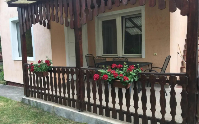 Balatonfenyves - Munkácsy u. 6.
