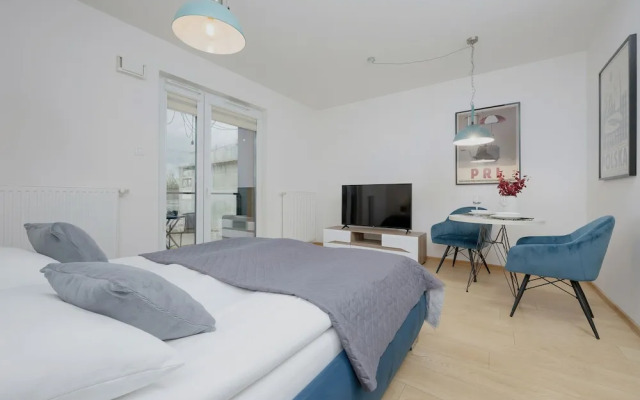 Studio Near The PGE Stadium by Renters