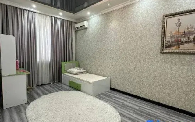 Golden House Apartments