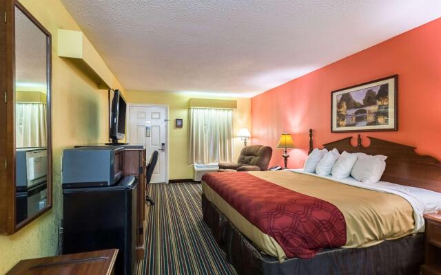 Econolodge Tupelo