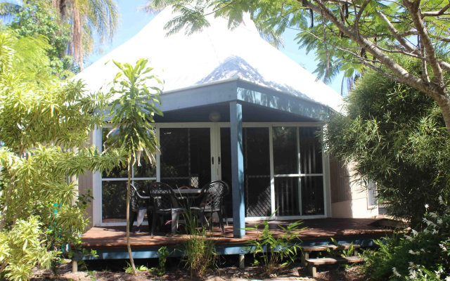 Kellys Beach Resort