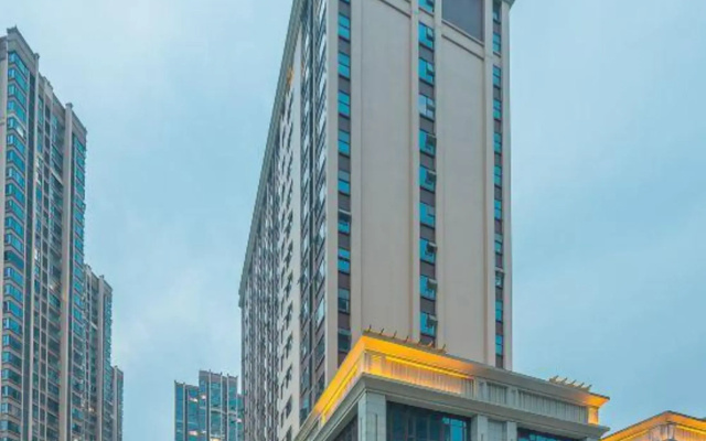 Homeinn Selected Hotel (Chengdu Wenjiang University Town Fengxi River Subway Station)