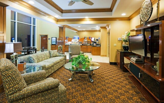 Holiday Inn Express & Suites Somerset Central by IHG