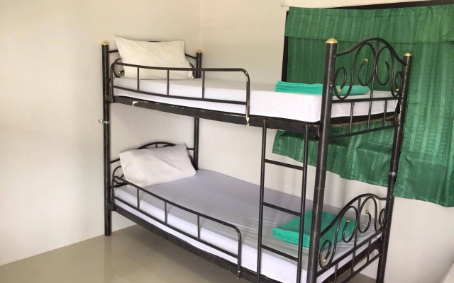 V2 Seagate Hip Hotel - Hostel