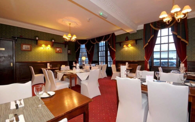 Ferrybridge Hotel