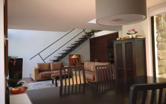 Liiiving in Caminha - Oak Tree Chill