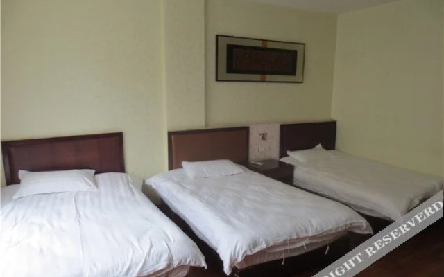 Xianglong Hotel