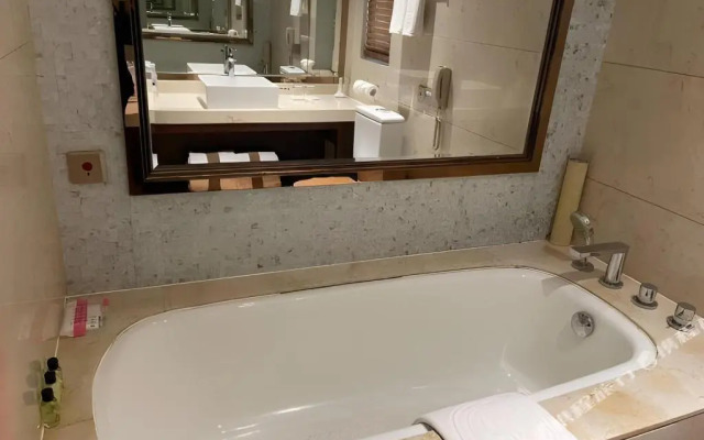 Tang Dynasty West Market Hotel