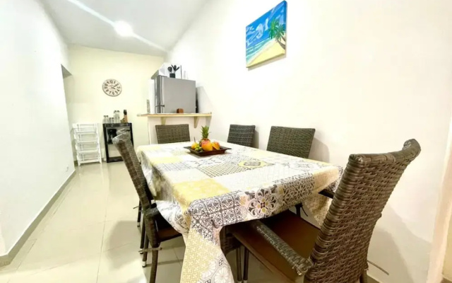 Apartamento 2CBM-1 Cerca al Mar con Wifi