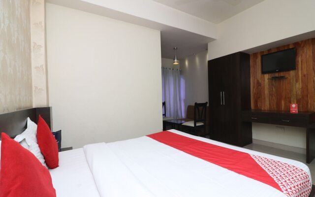 OYO 6903 Hotel Shelter