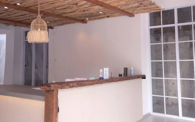 Little Mykonos – Guest Rooms – Bandung