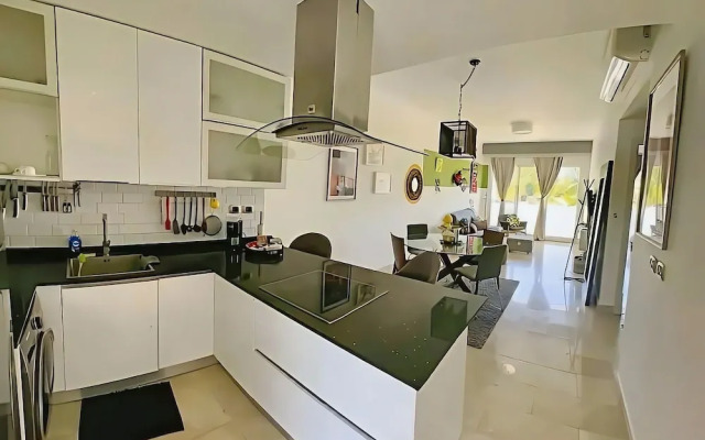 Apartamento Trendy, Airport Transfer