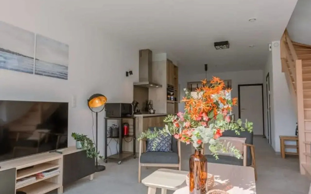 Family-friendly House With Sunny Terrace and Garden