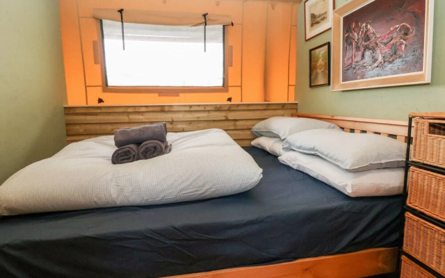 Tilly Bob Lodge