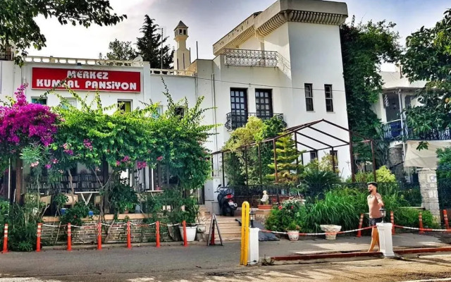 Bodrum Kumsal Pansi̇yon