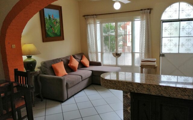 Cozy Obelisk Apartment