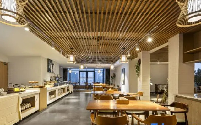 Qiyueli·Puyu Hotel (Yibin University Town Intelligent Terminal Industrial Park Store) – Restaurant – Yibin