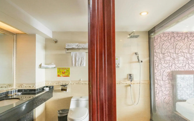 Ling Nan International Hotel