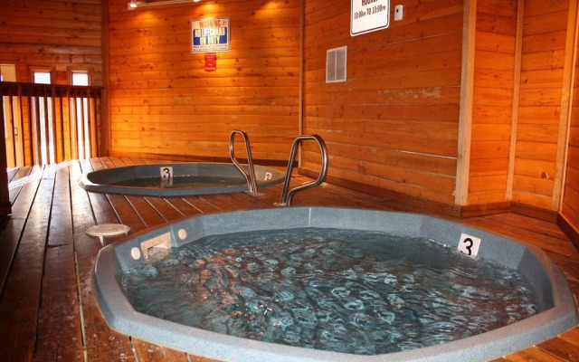 Tyra II Chalet by RedAwning