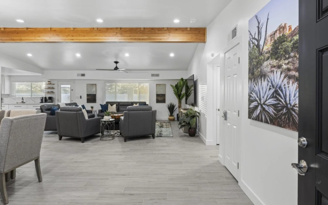 Desert Willow Pool Spa Firepit Putting Green