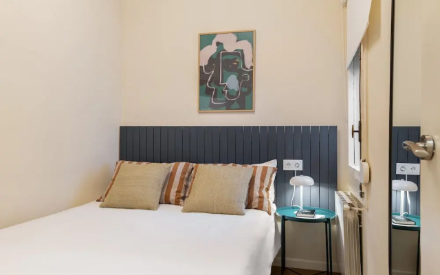 Rafael Apartment by Olala Homes