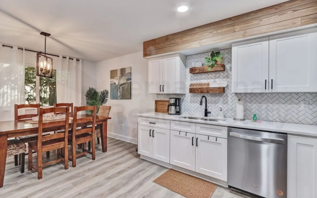 14 Sea Castles 3 Bedroom Condo by RedAwning