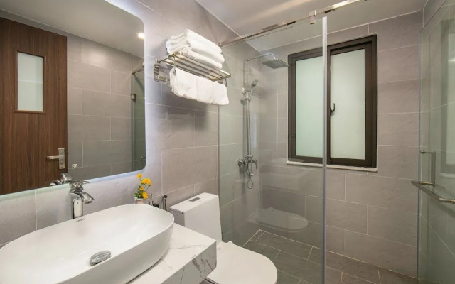 Hanoi Vacanza Premier Hotel