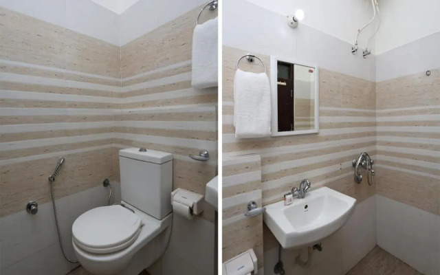 C D Guest House By OYO Rooms