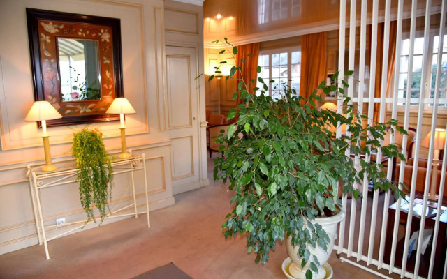 The Originals City, Hôtel Chantecler