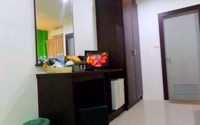 Thana Patong Guesthouse