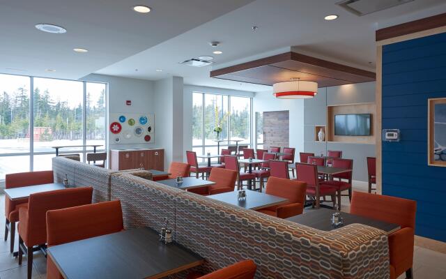 Holiday Inn Express & Suites St John's Airport by IHG