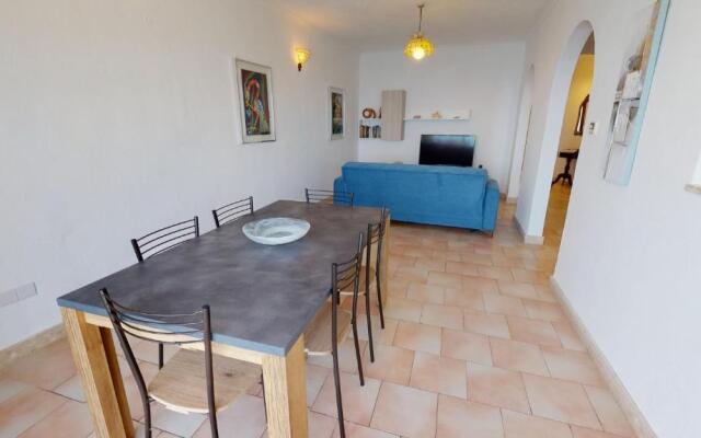 6th floor seafront apartment with open sea views